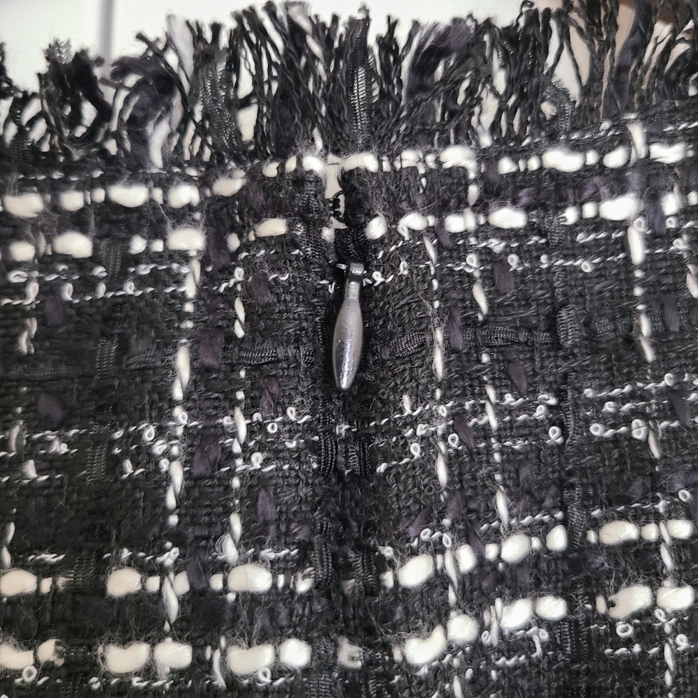 Ann Taylor Tweed Puff Sleeve Top Size Small - Picture 16 of 16